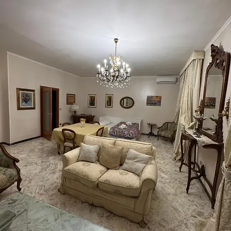 G & B House Bari
