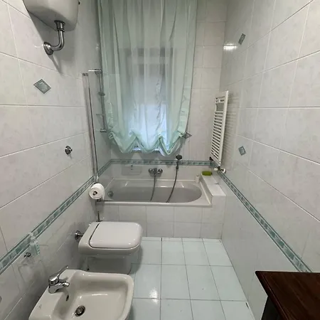 G & B House Apartman Bari