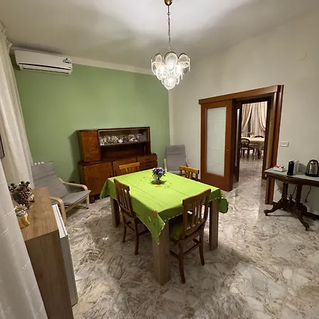 G & B House * Bari