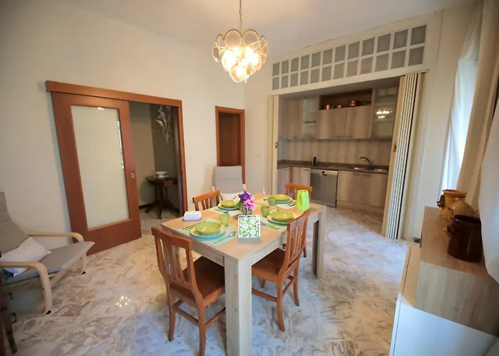 G & B House Appartement *